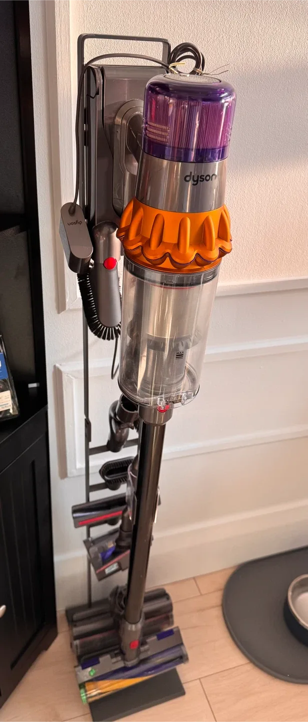 Dyson V 15 cordless vacuum image indicator(2)