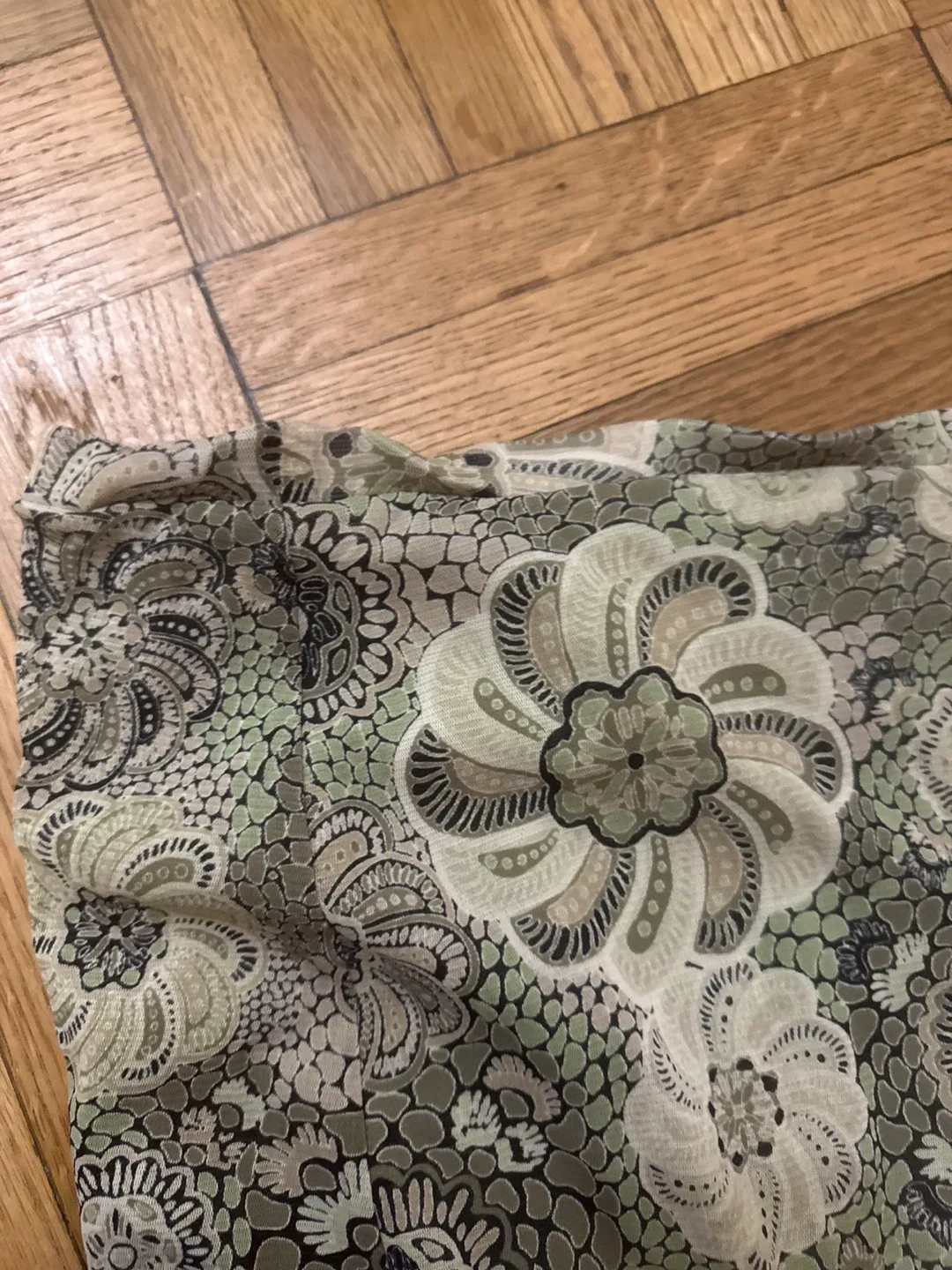 Emma James Floral Skirt - Size M image indicator(6)