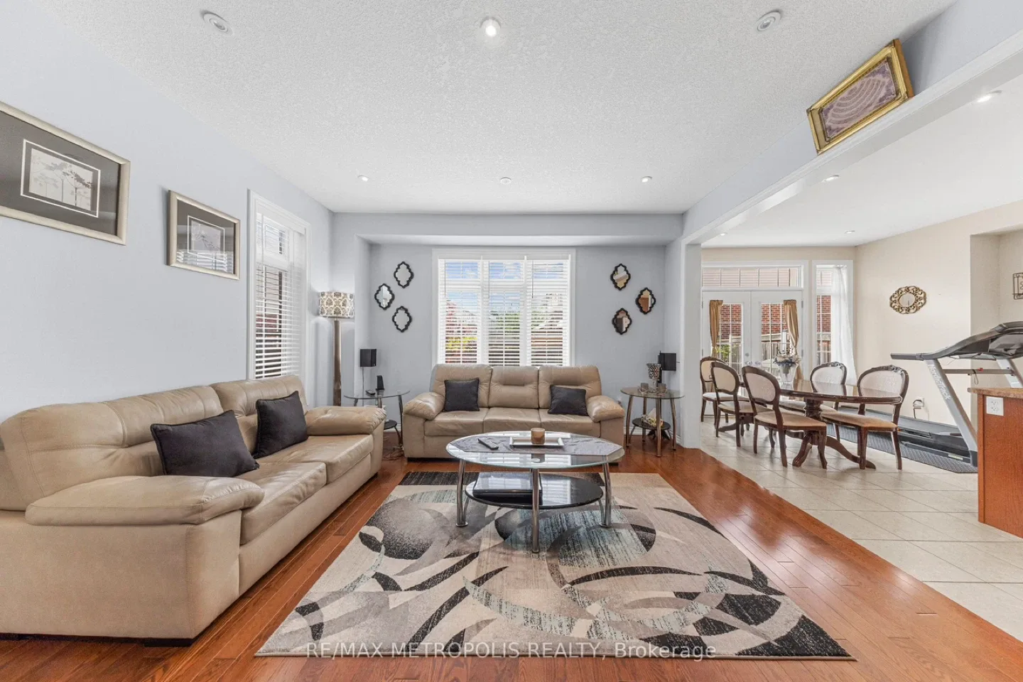 3 Bed & 2.5 Bath House for Rent image indicator(3)