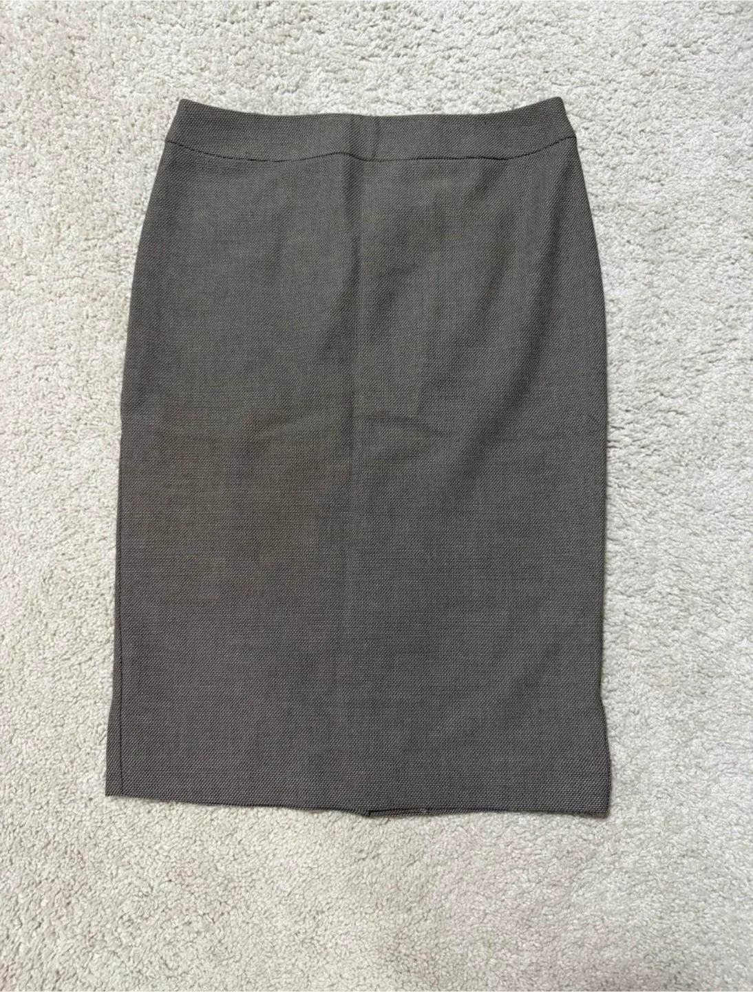 Le Chateau Skirt - Size 0 image indicator(2)
