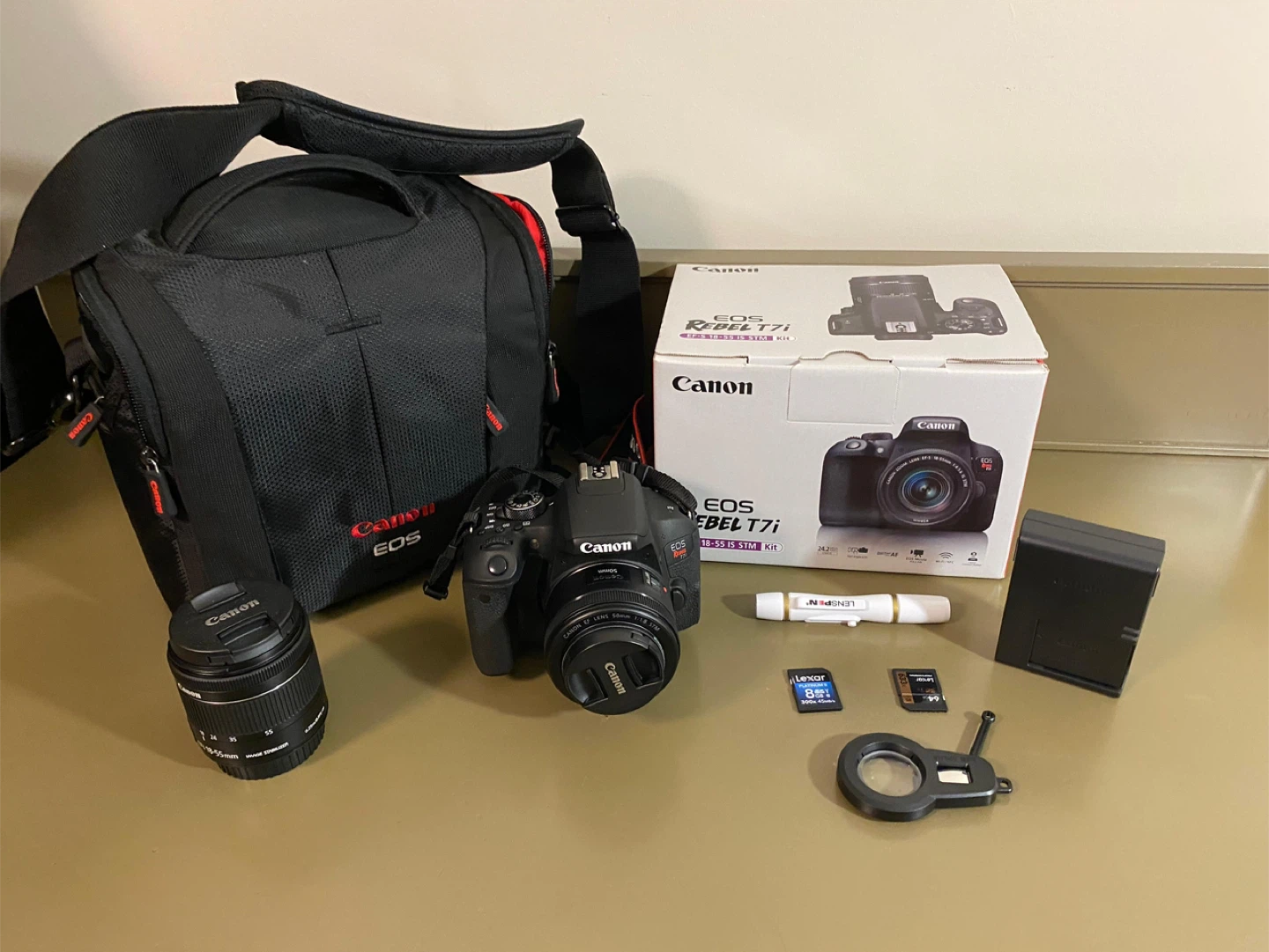 Canon EOS Rebel T7i DSLR Camera with EF-S 18-55mm Lens Kit