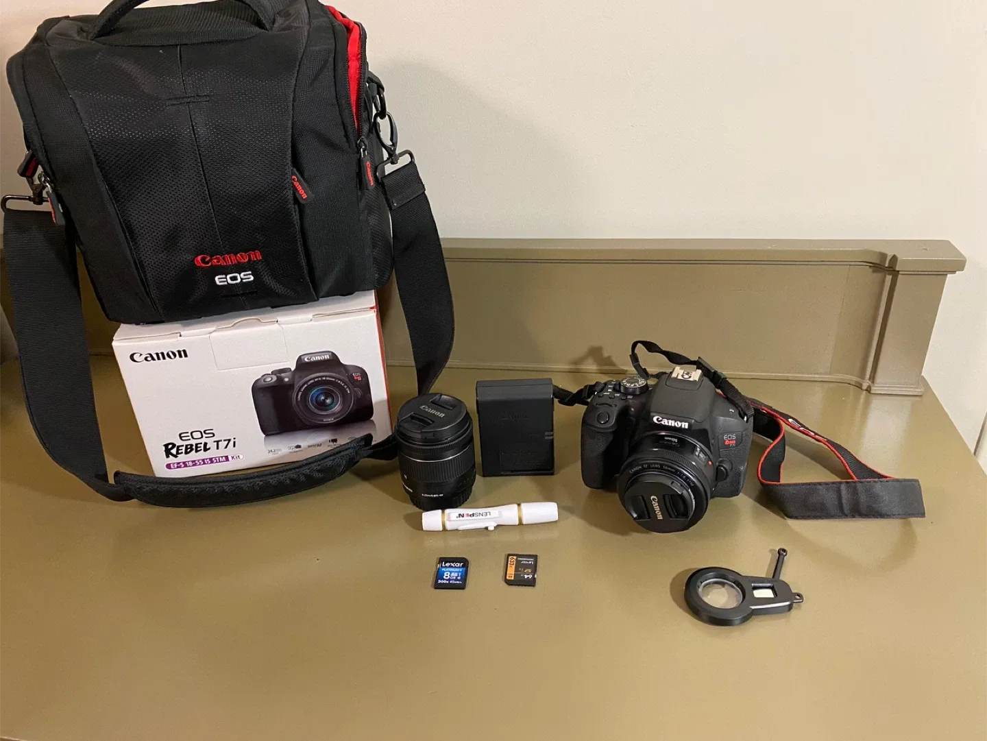 Canon EOS Rebel T7i DSLR Camera with EF-S 18-55mm Lens Kit image indicator(2)