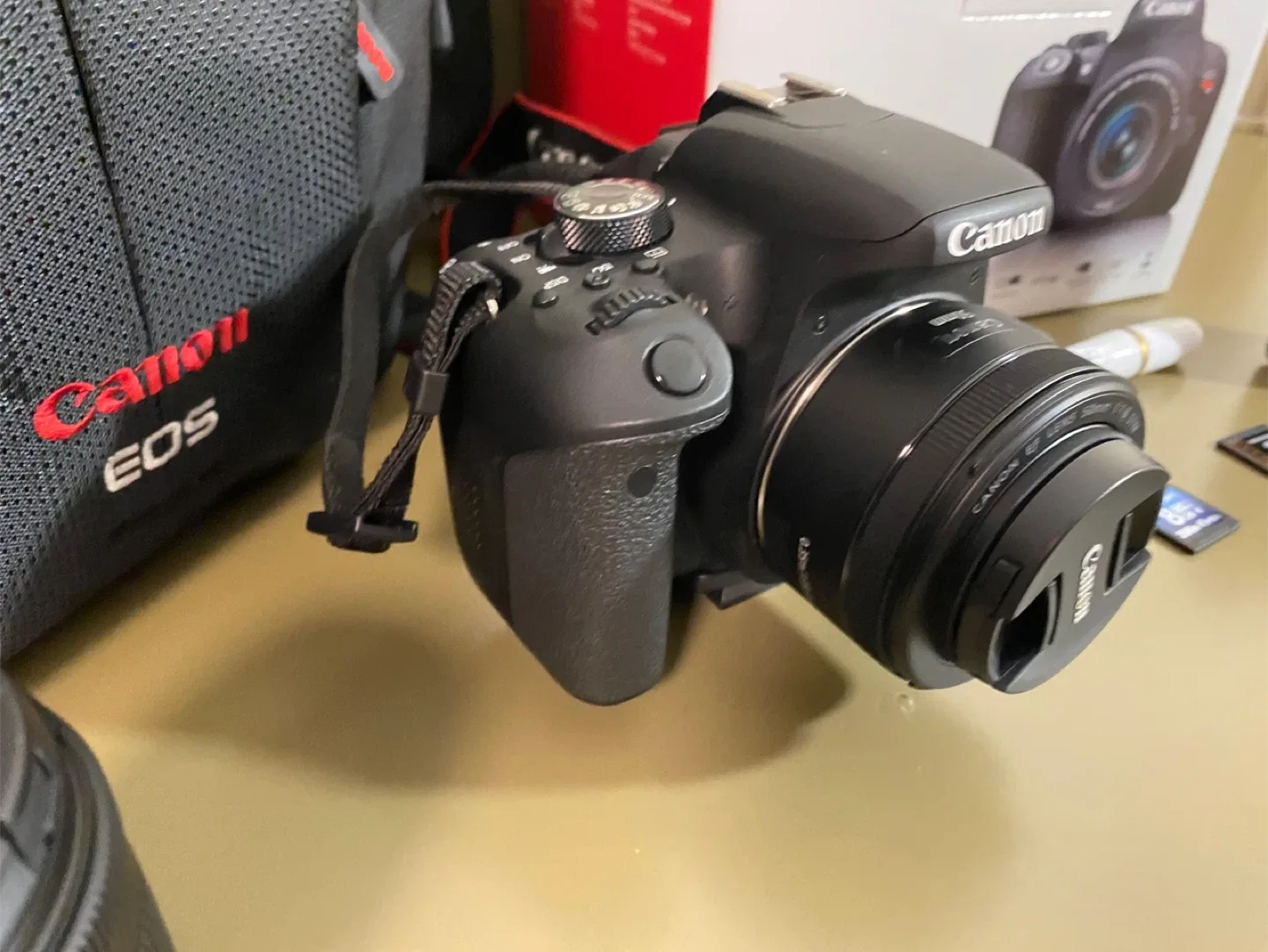 Canon EOS Rebel T7i DSLR Camera with EF-S 18-55mm Lens Kit image indicator(5)