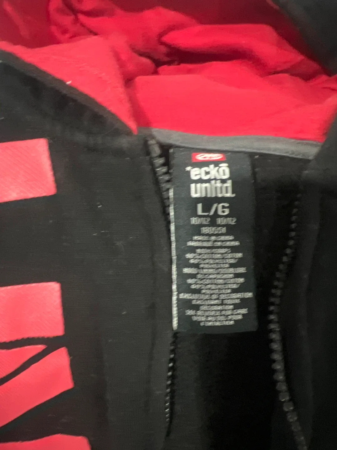 Ecko Unltd. Black & Red Hoodie - Size L image indicator(3)