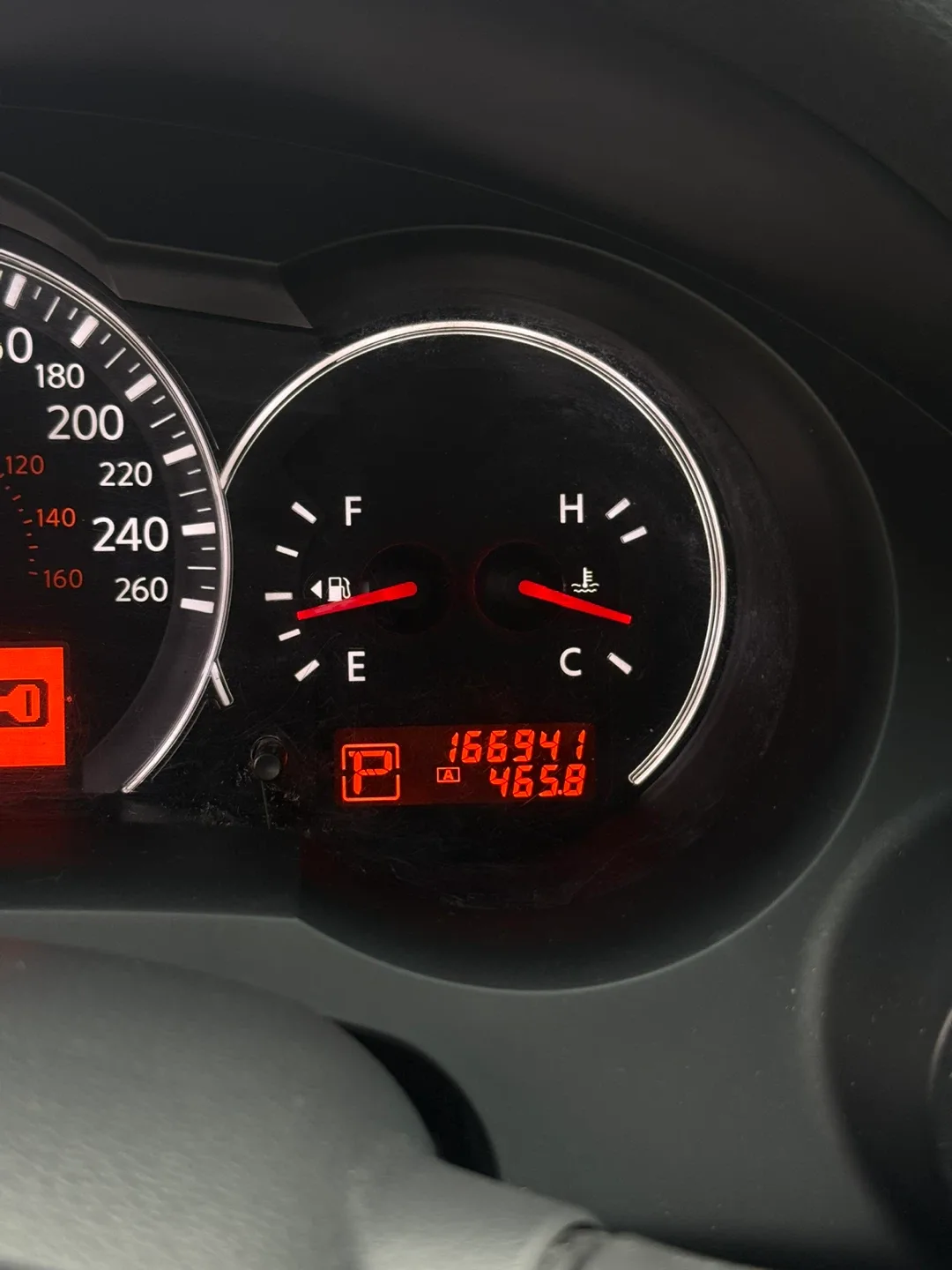 Nissan Altima 3.5 SR Coupe - White image indicator(10)