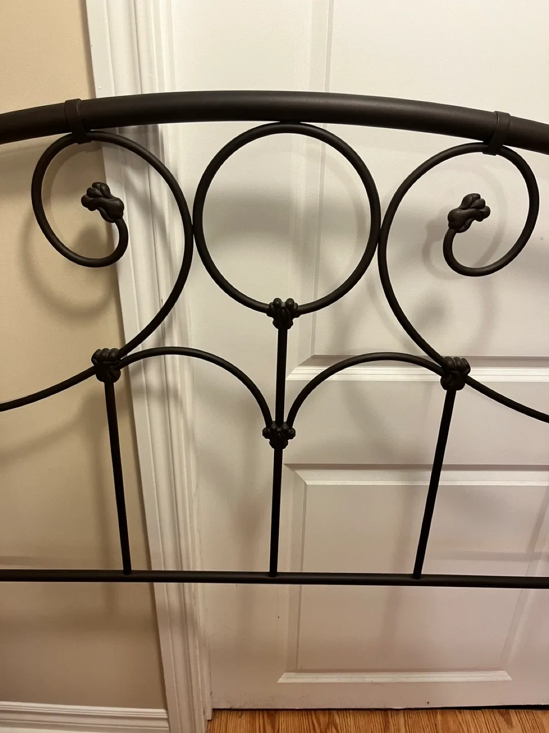 Metal Headboard - Black image indicator(2)