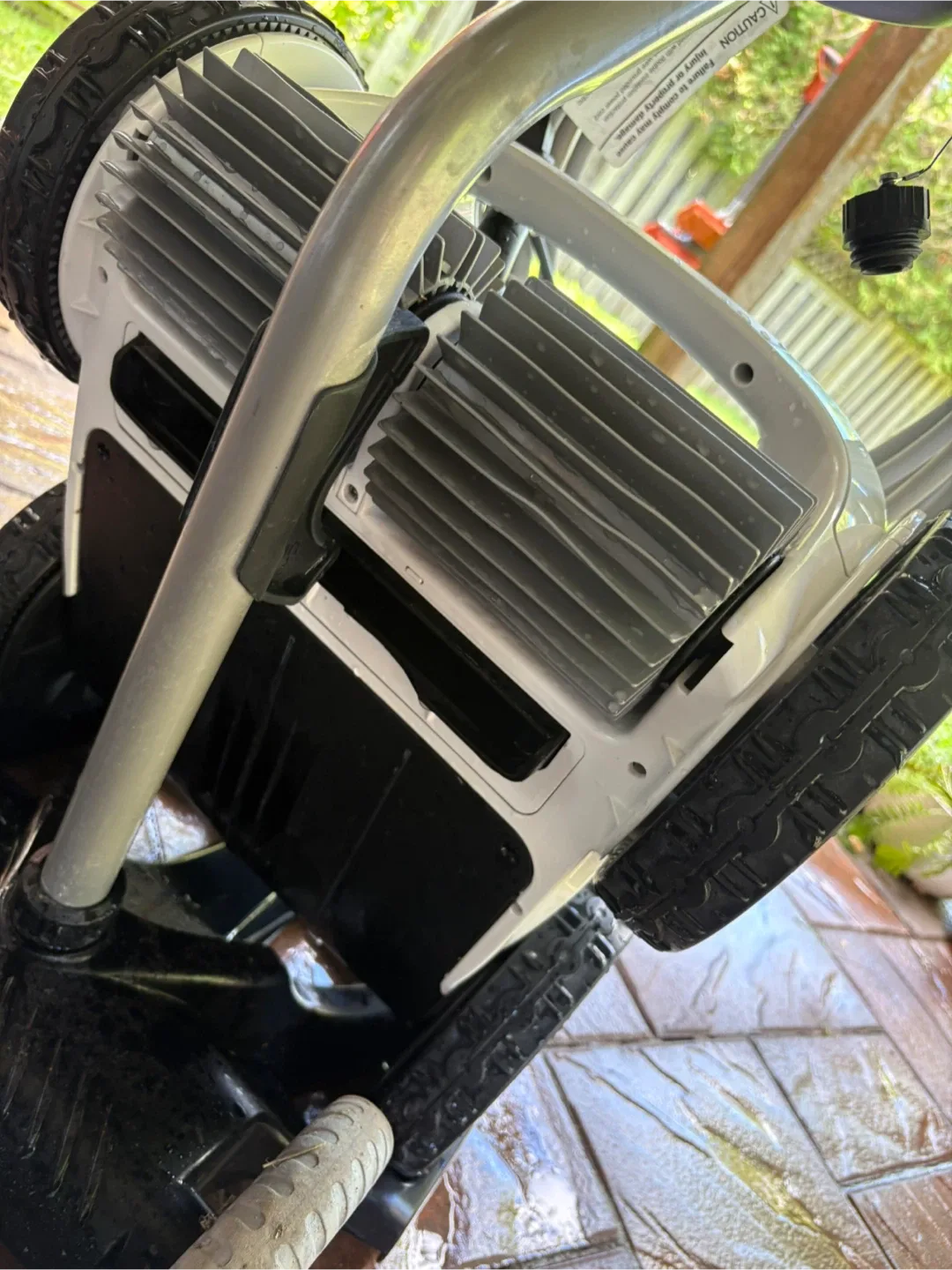 Polaris P945 Robotic Pool Cleaner image indicator(5)