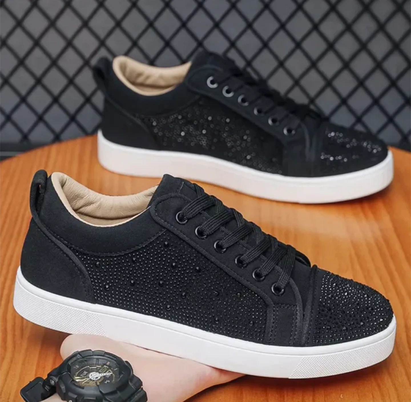 Black Red-Bottom Sneakers image indicator(2)