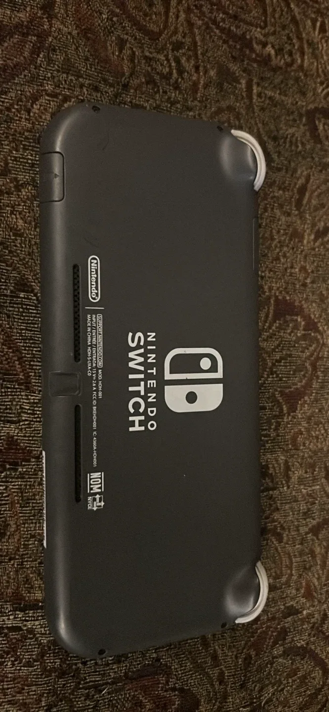 Nintendo Switch Lite - Grey image indicator(2)