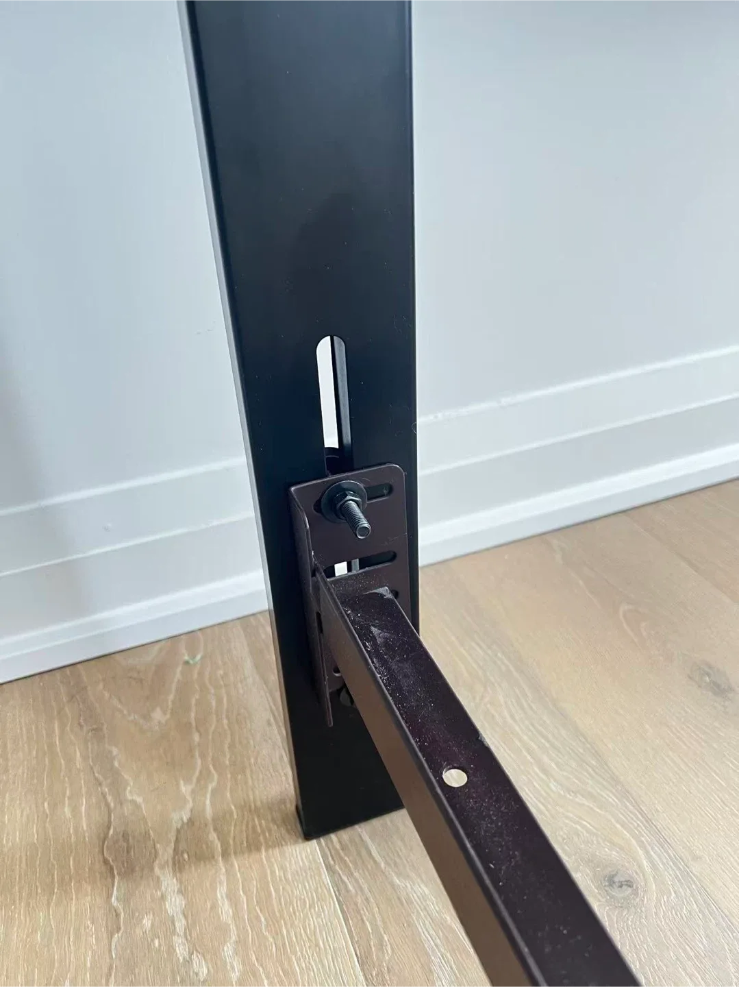 Upholstered Headboard with Metal Bed Frame image indicator(4)