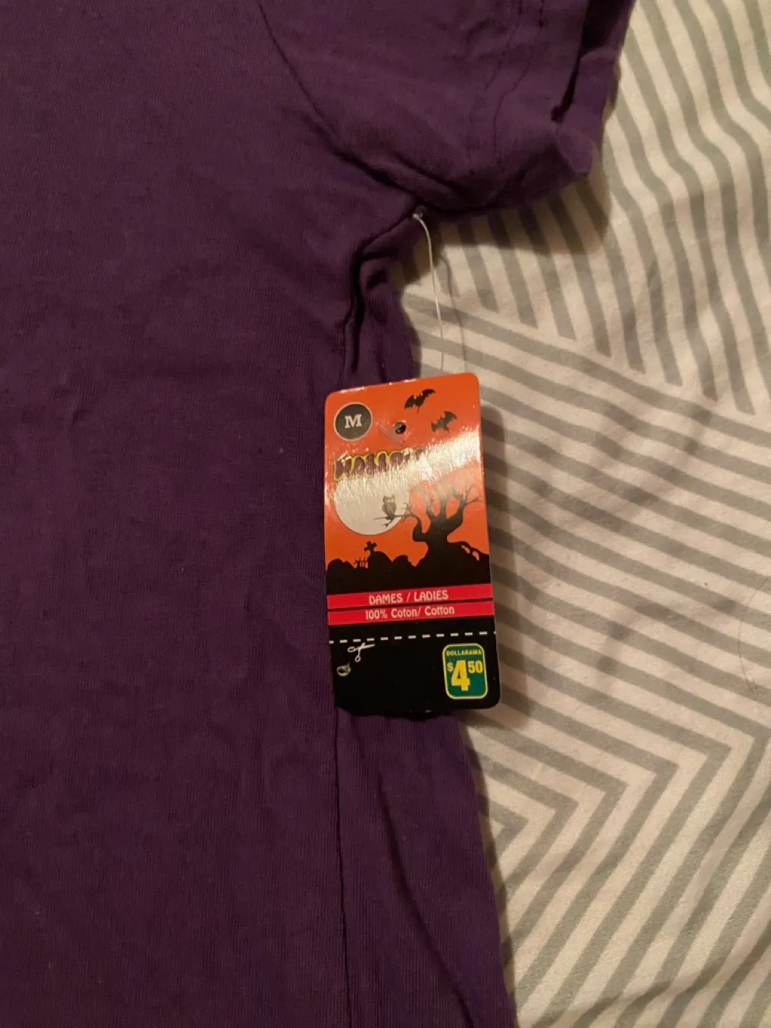 Ladies Halloween T-Shirt - Size M image indicator(2)