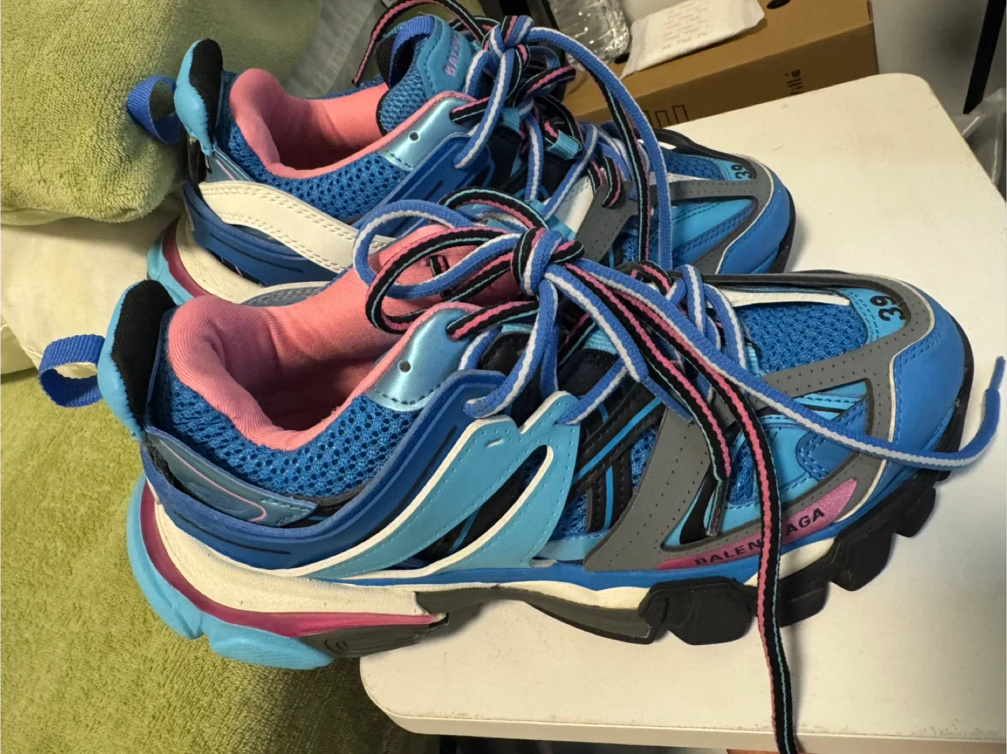 Balenciaga Track Sneakers Blue/Pink Size 39 image indicator(3)