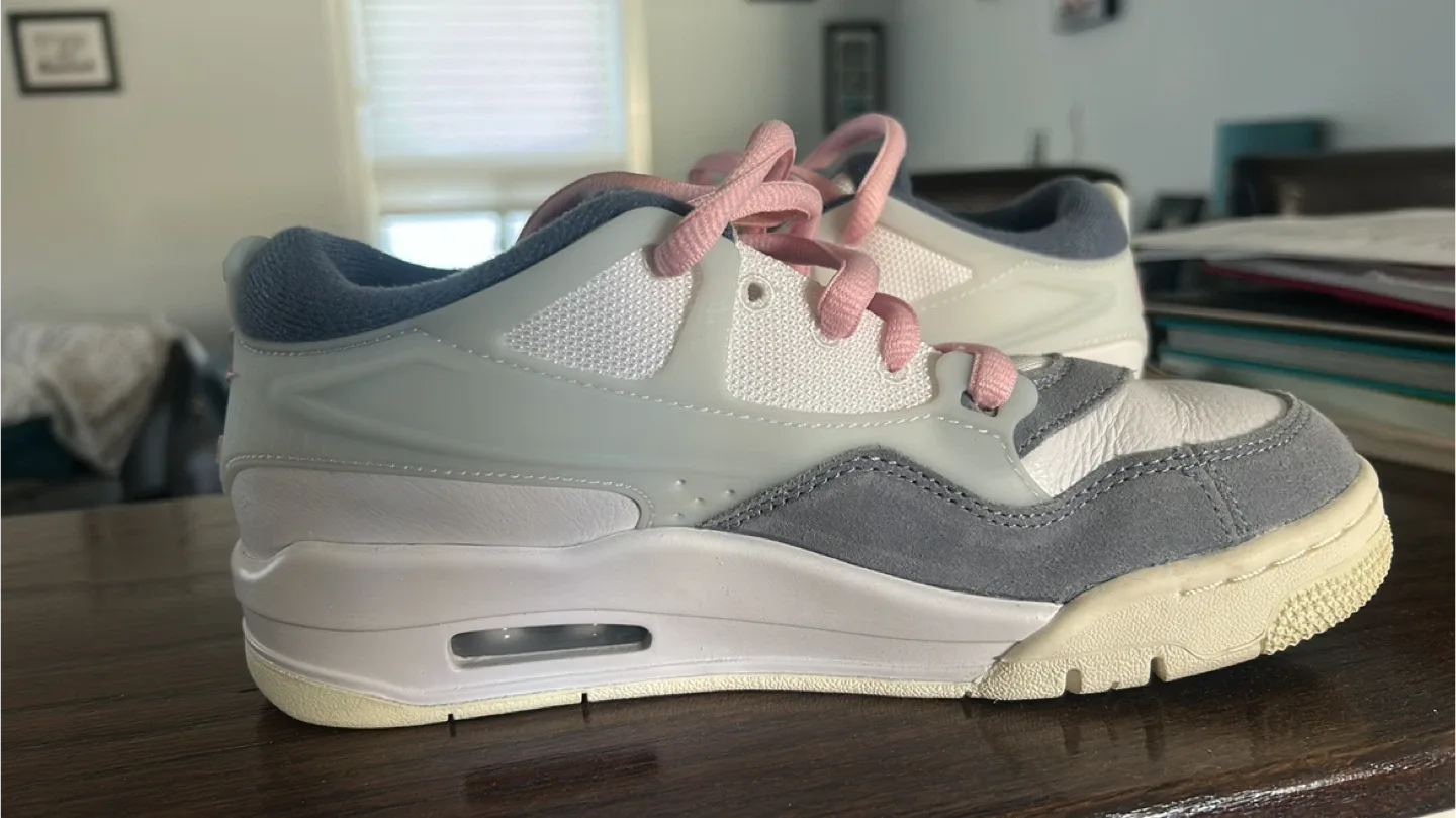 Nike Air Jordan 4 RM (GS) Size 6Y image indicator(2)