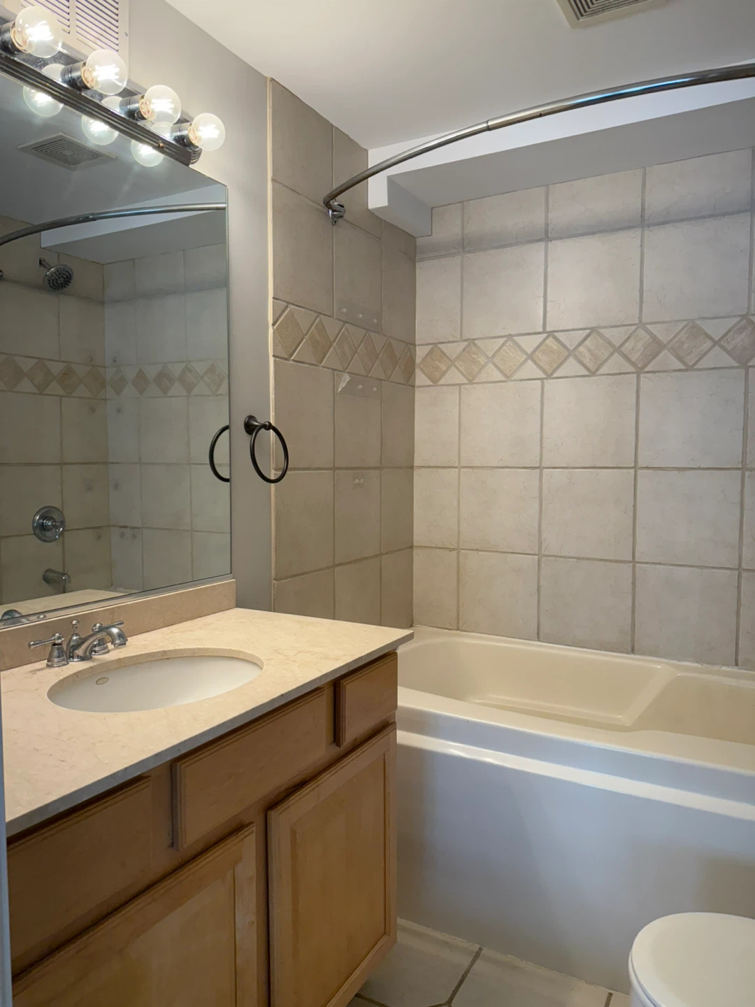 Kohler Bathroom Sink Vanity (cabinetry included) - photo 2