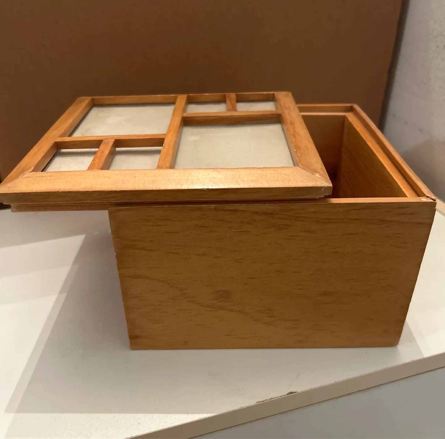 Wooden Box with Photo Frame Lid image indicator(3)