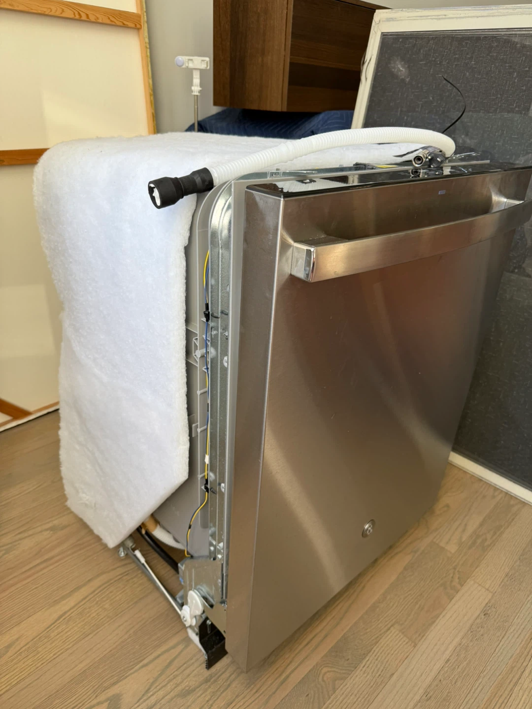GE Stainless Steel Dishwasher - photo 4