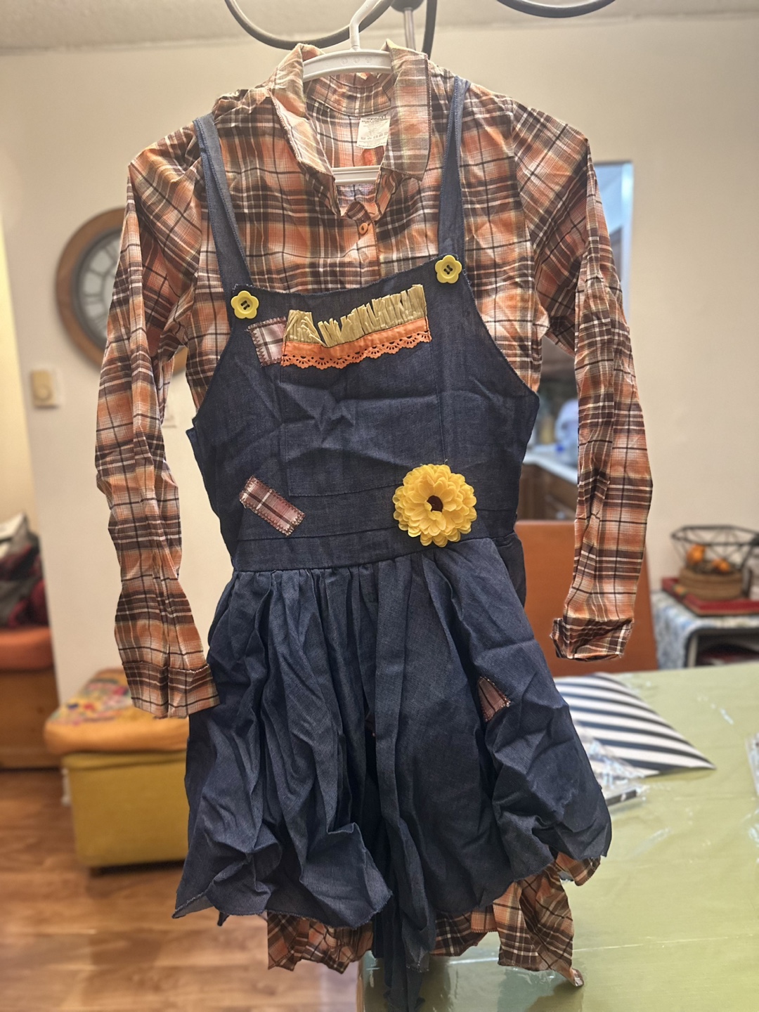 Spirit Scarecrow Cutie Costume - Size Medium (8-10) - photo 2