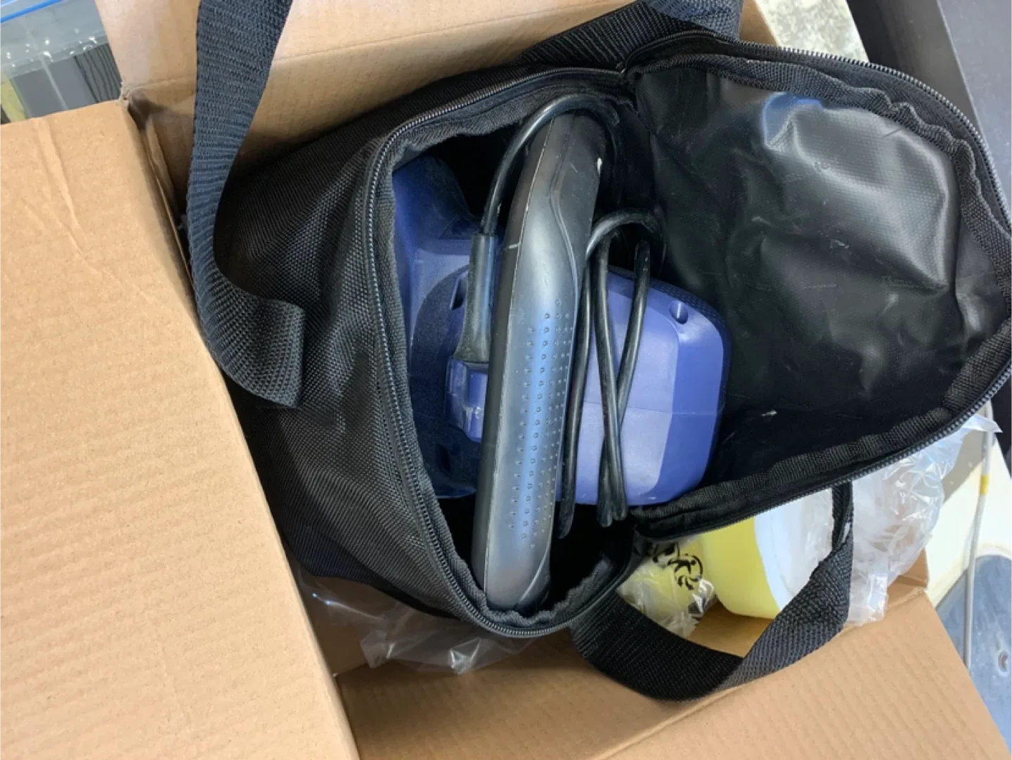 Simoniz 10" Tri-Pad Polisher - Like New! image indicator(2)