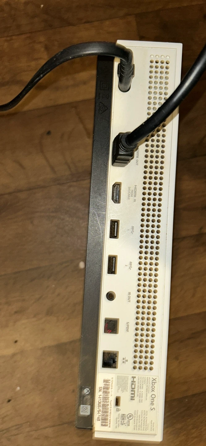 Xbox One S White Console - photo 3