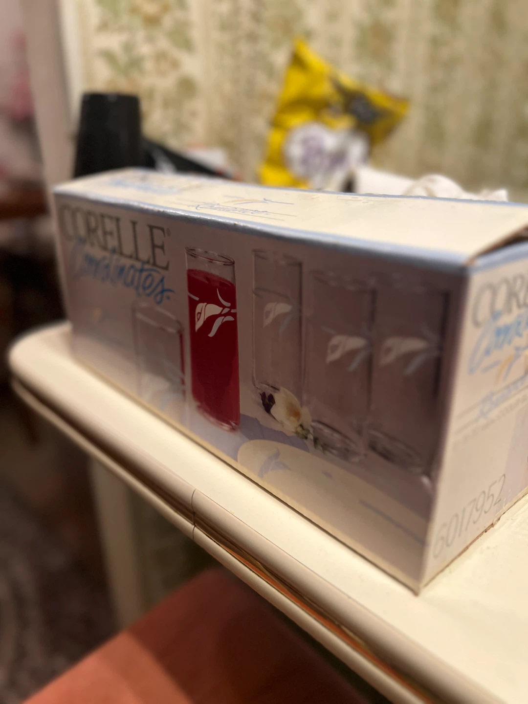 Corelle Coordinates Tumbler Set - New in Box!