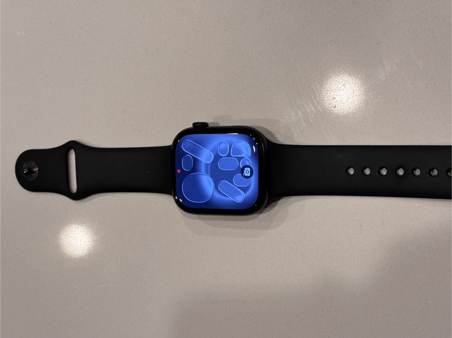 Apple Watch series 10 - 46MM - GPS jet black aluminum image indicator(5)