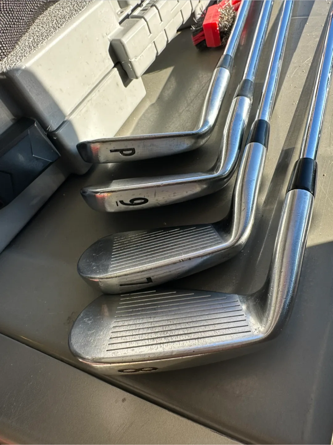 TITLEIST 712 CB/MB FORGED IRON 4i-PW image indicator(9)