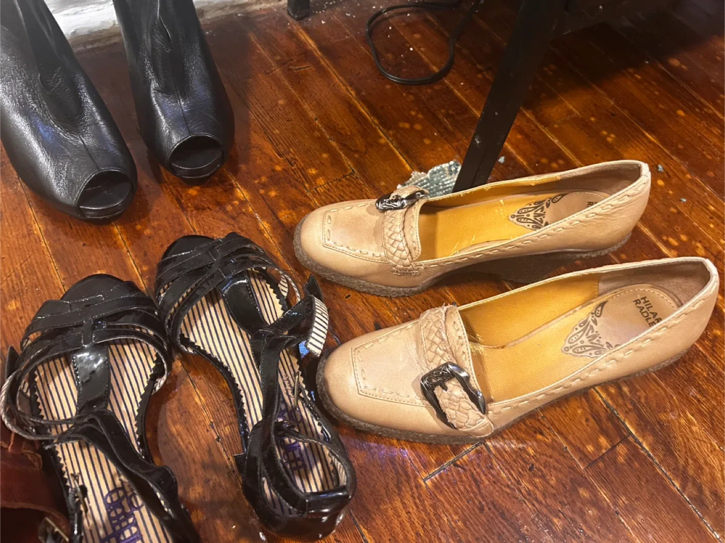 Selection of Women's Shoes 6 1/2 image indicator(5)