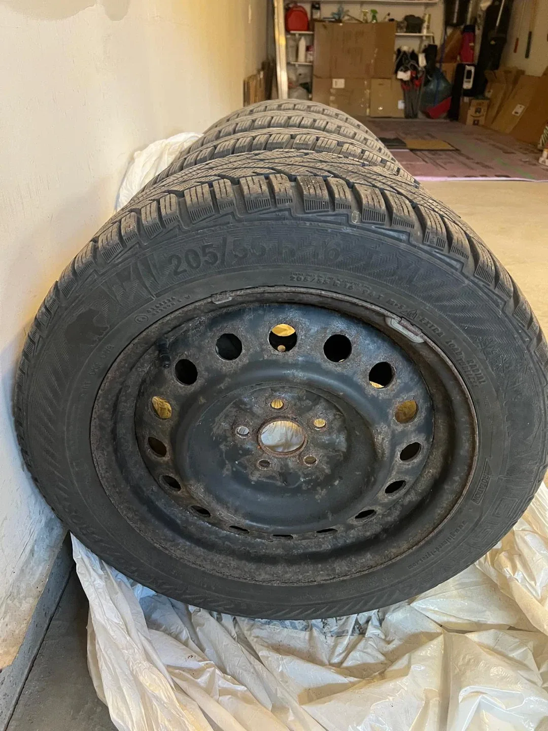 Set of 4 Nord Frost 205/55R16 Winter Tires image indicator(3)