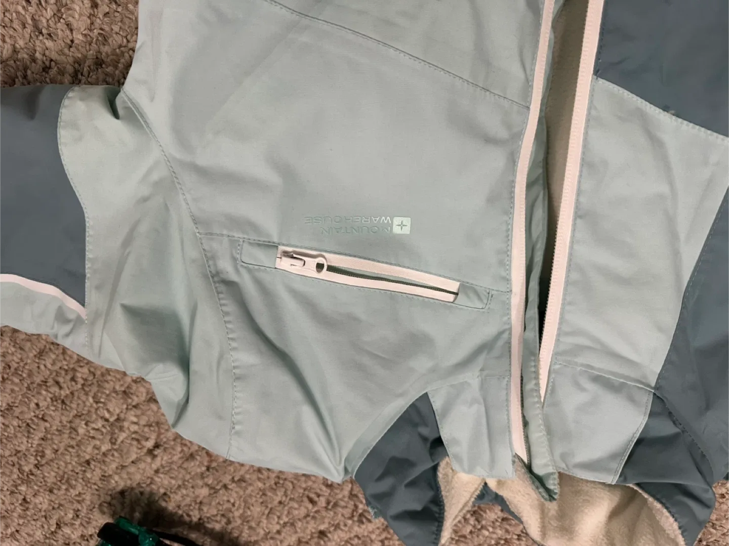 Mountain Warehouse Kids Jacket - Size 9-10 Yrs image indicator(2)