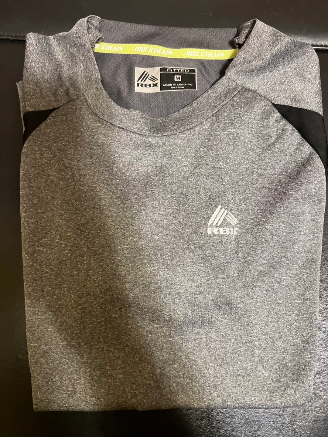 Men's RBX, Under Armour, Michael Kors Shirts - Size M - photo 2