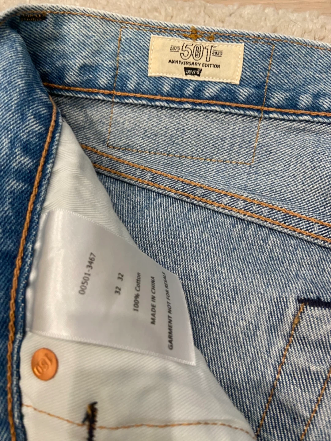 Levi's 501 Jeans - Size 32 - photo 2