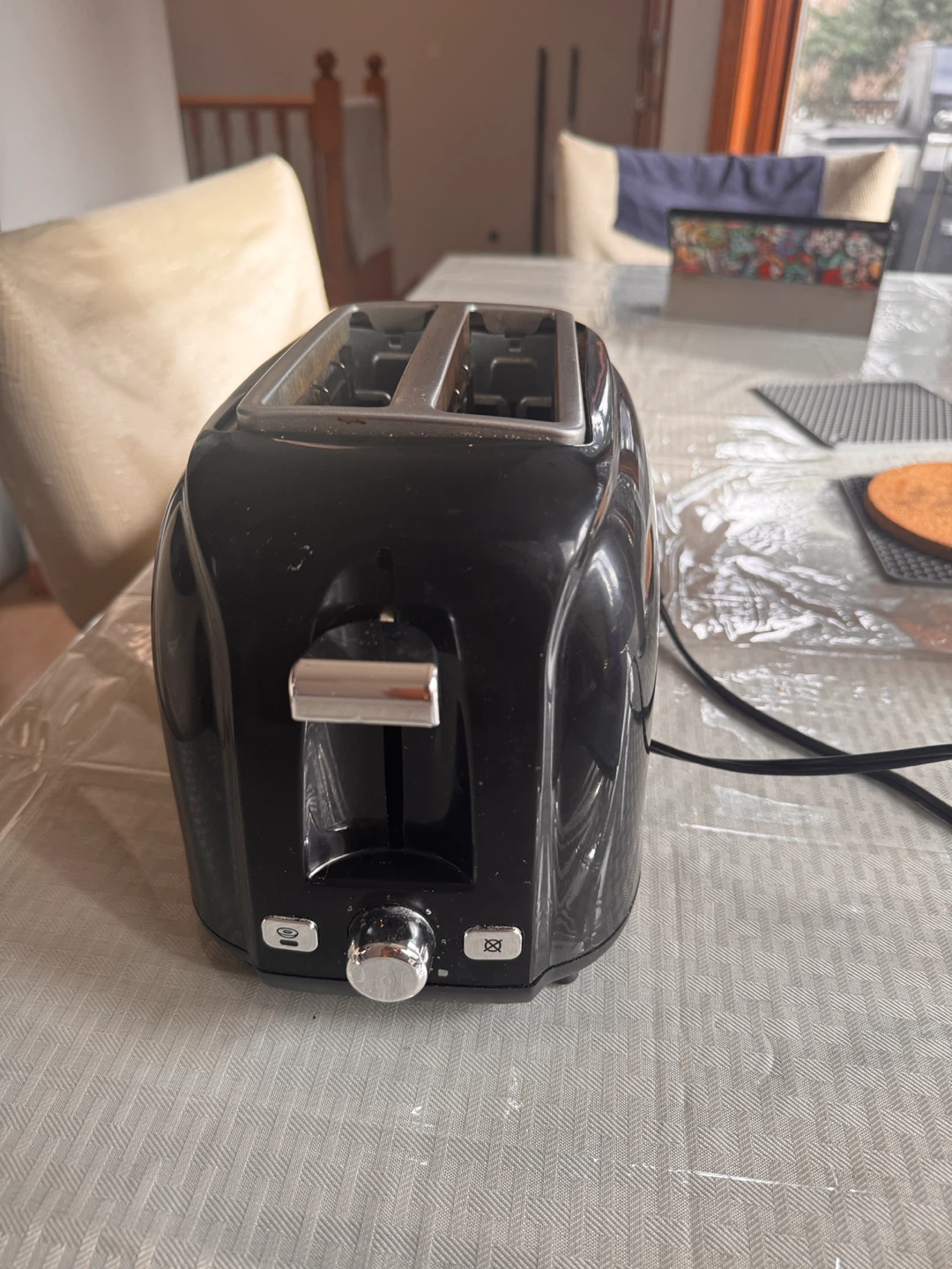 2 slice toaster, black