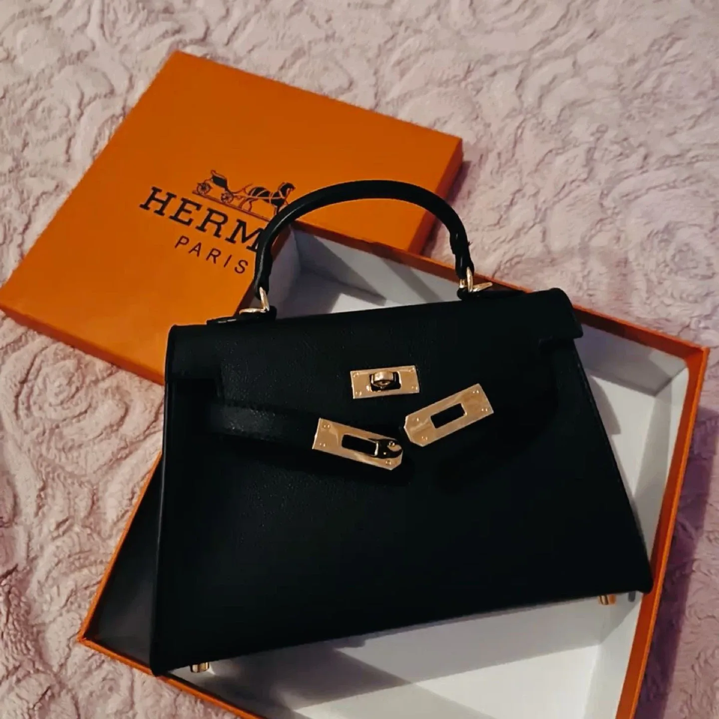 Hermès Black Leather Handbag with Box thumbnail