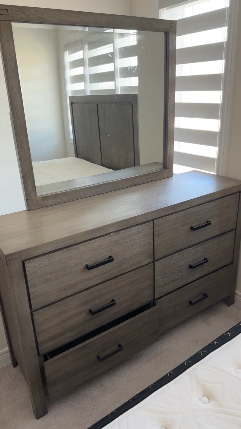 Wood Dresser with Mirror image indicator(2)