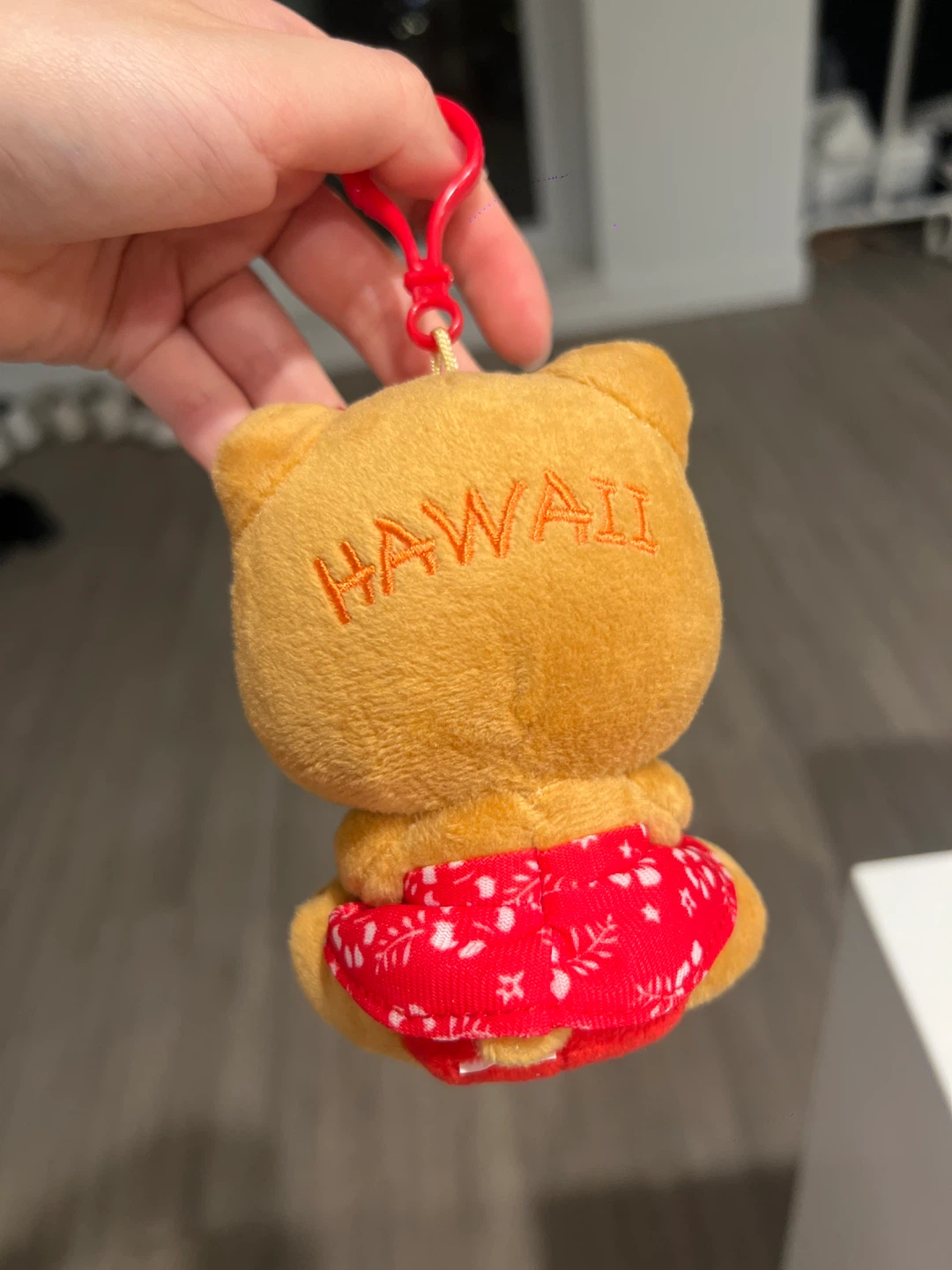 Hello Kitty Hawaii Plush Keychain - photo 3