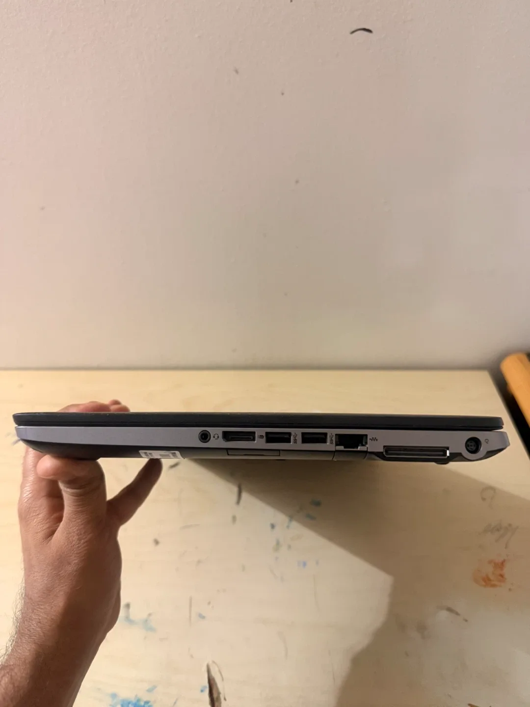 HP EliteBook 850 i5 16gb ram image indicator(6)