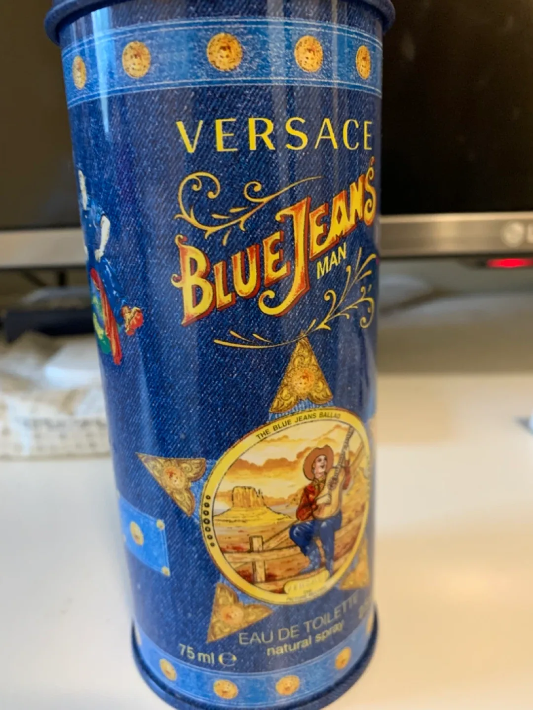Versace Blue Jeans Man Eau de Toilette 75ml image indicator(2)