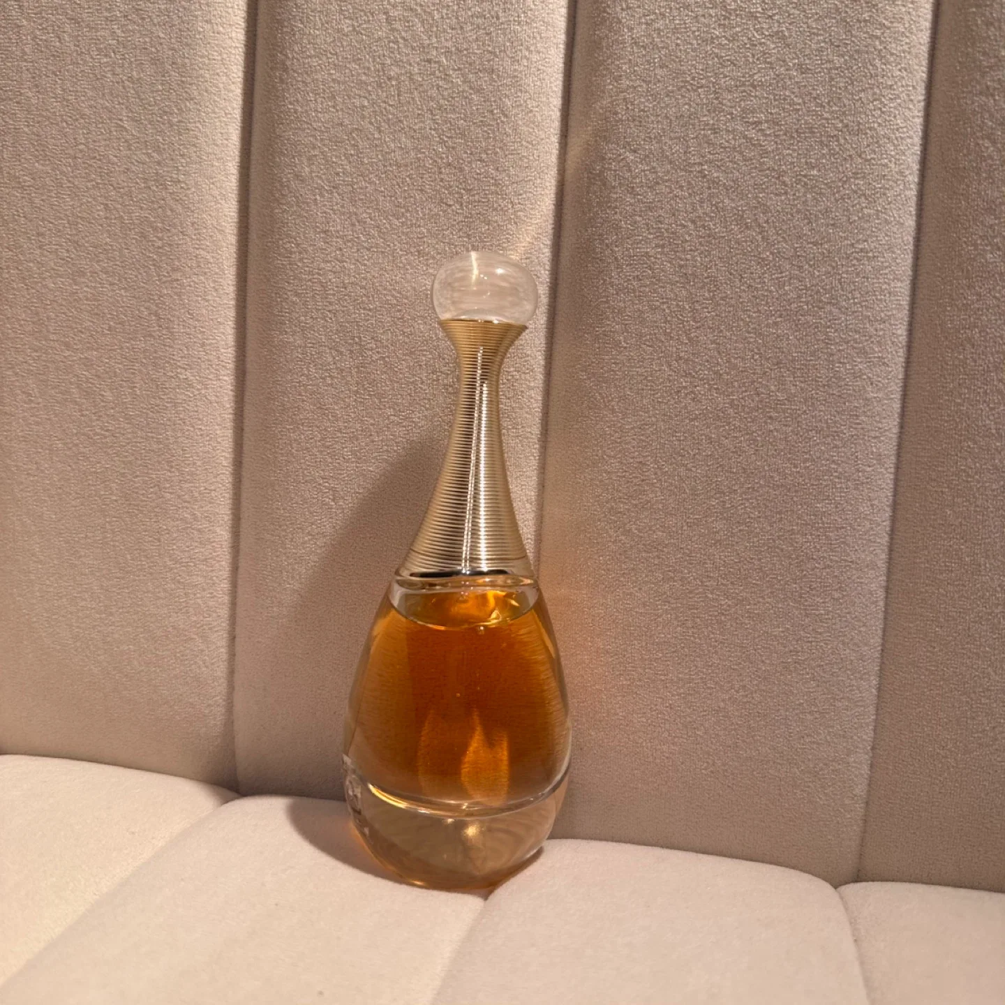 Dior J'adore Perfume image indicator(3)