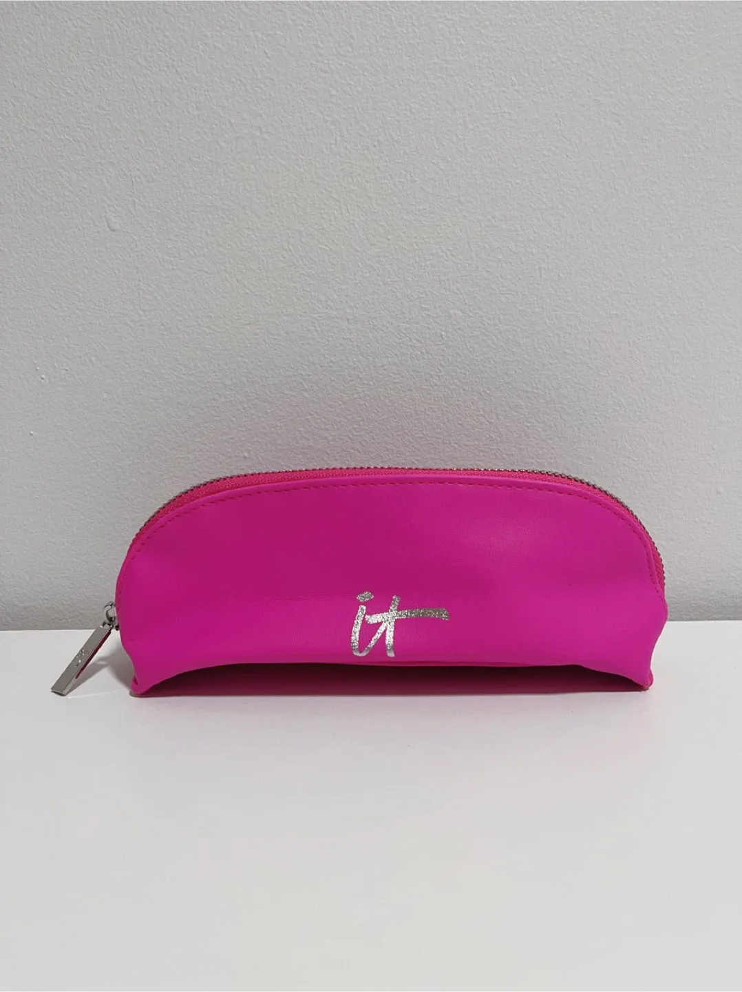 IT Cosmetics Pink Makeup Bag thumbnail