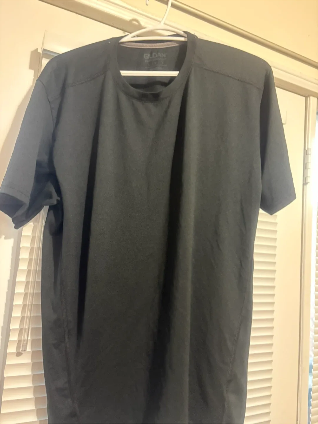 Gildan Performance T-Shirt - Size Large image indicator(2)