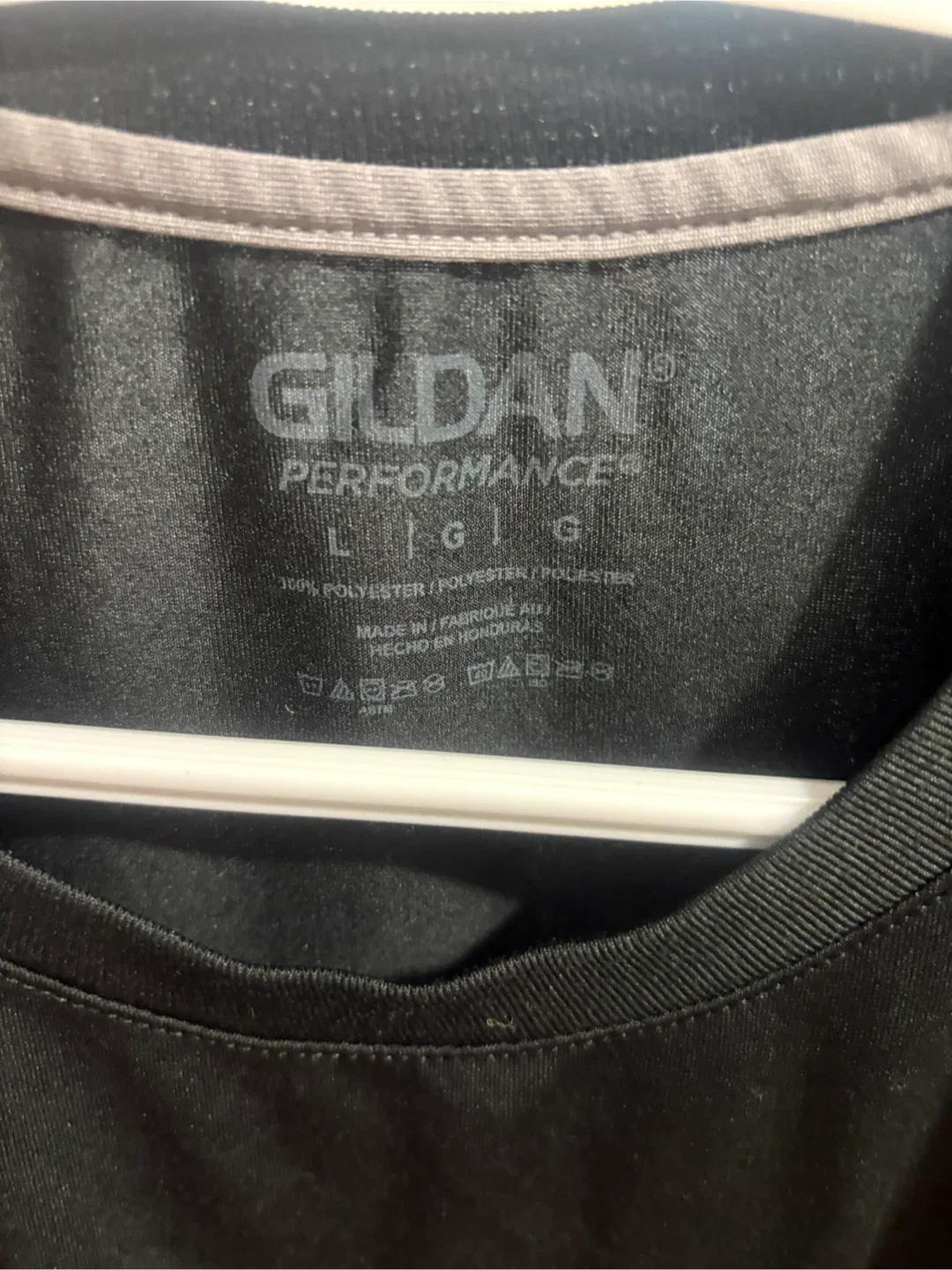 Gildan Performance T-Shirt - Size Large image indicator(3)