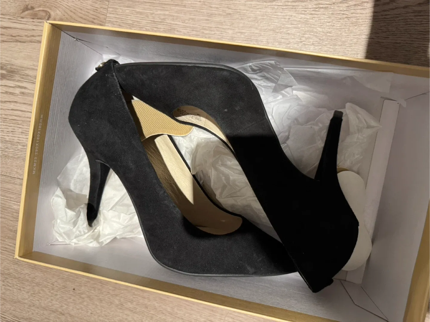 Michael Kors Flex High Heel Pump - Size 7M thumbnail