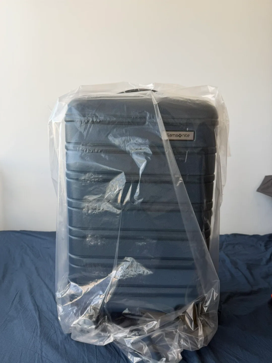 Samsonite Omni 2 Hardside Expandable Carry-On Spinner Luggage thumbnail