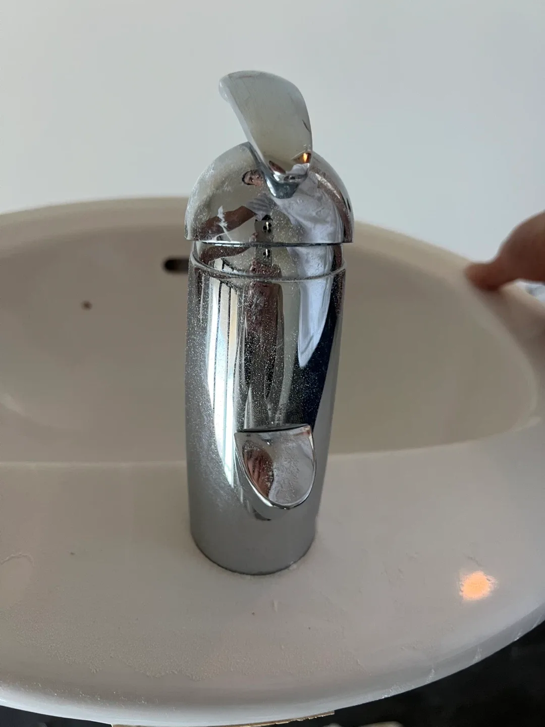 Used LaTorre BathroomFaucet with Sink - Two Sets 50cm x 43cm image indicator(4)