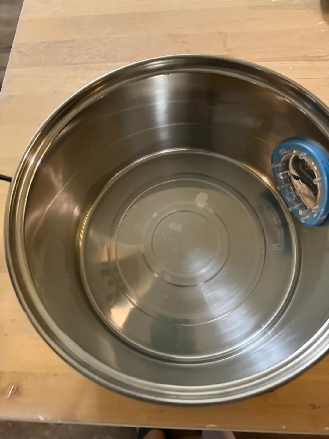 Stainless Steel Pet Water Fountain image indicator(2)