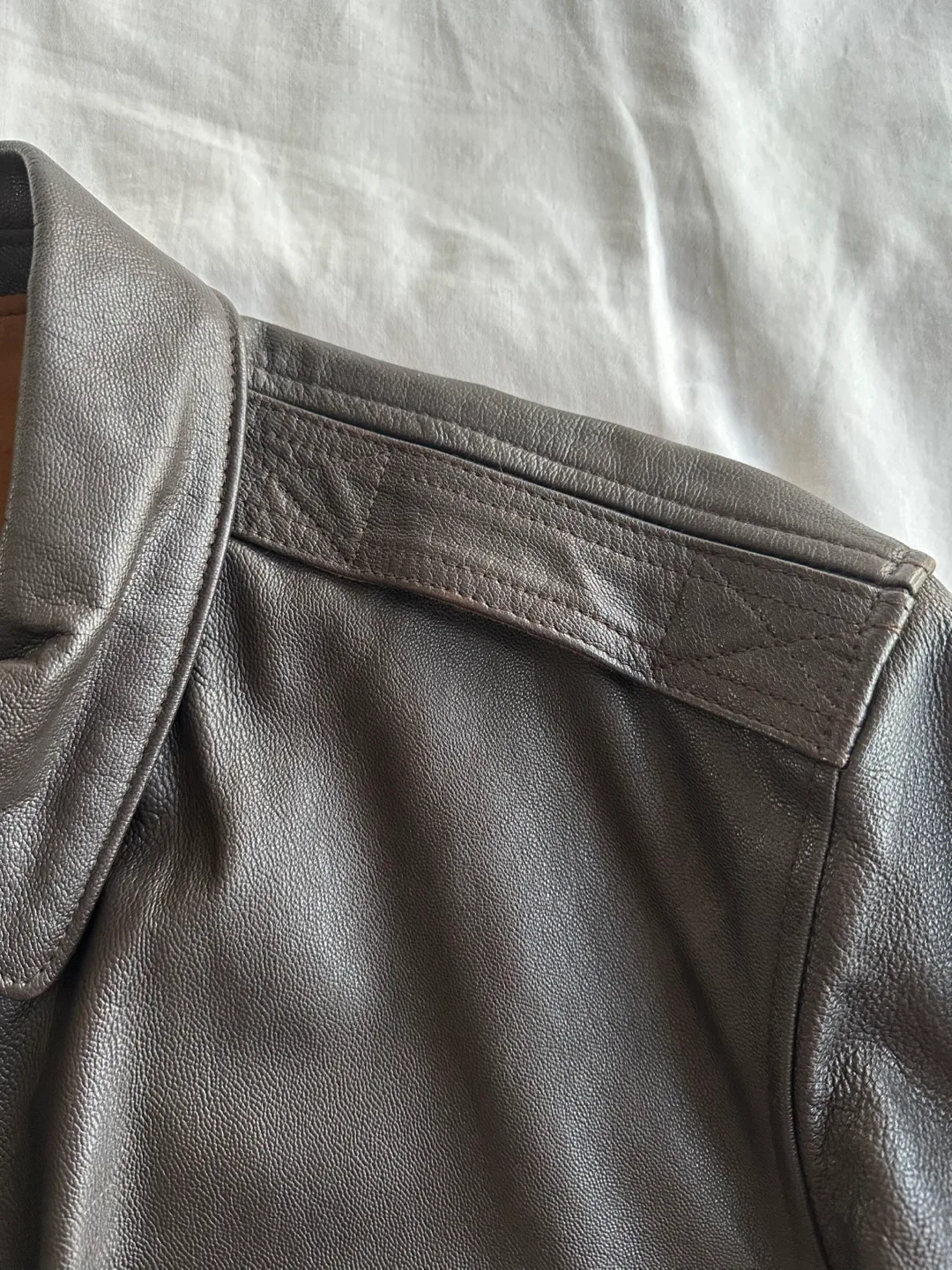 Avirex Type A-2 Leather Bomber Jacket Size 42 image indicator(4)