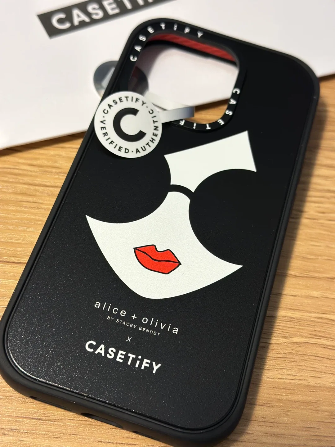 Brand new CASETiFY Alice + Olivia iPhone 14 Pro case image indicator(2)