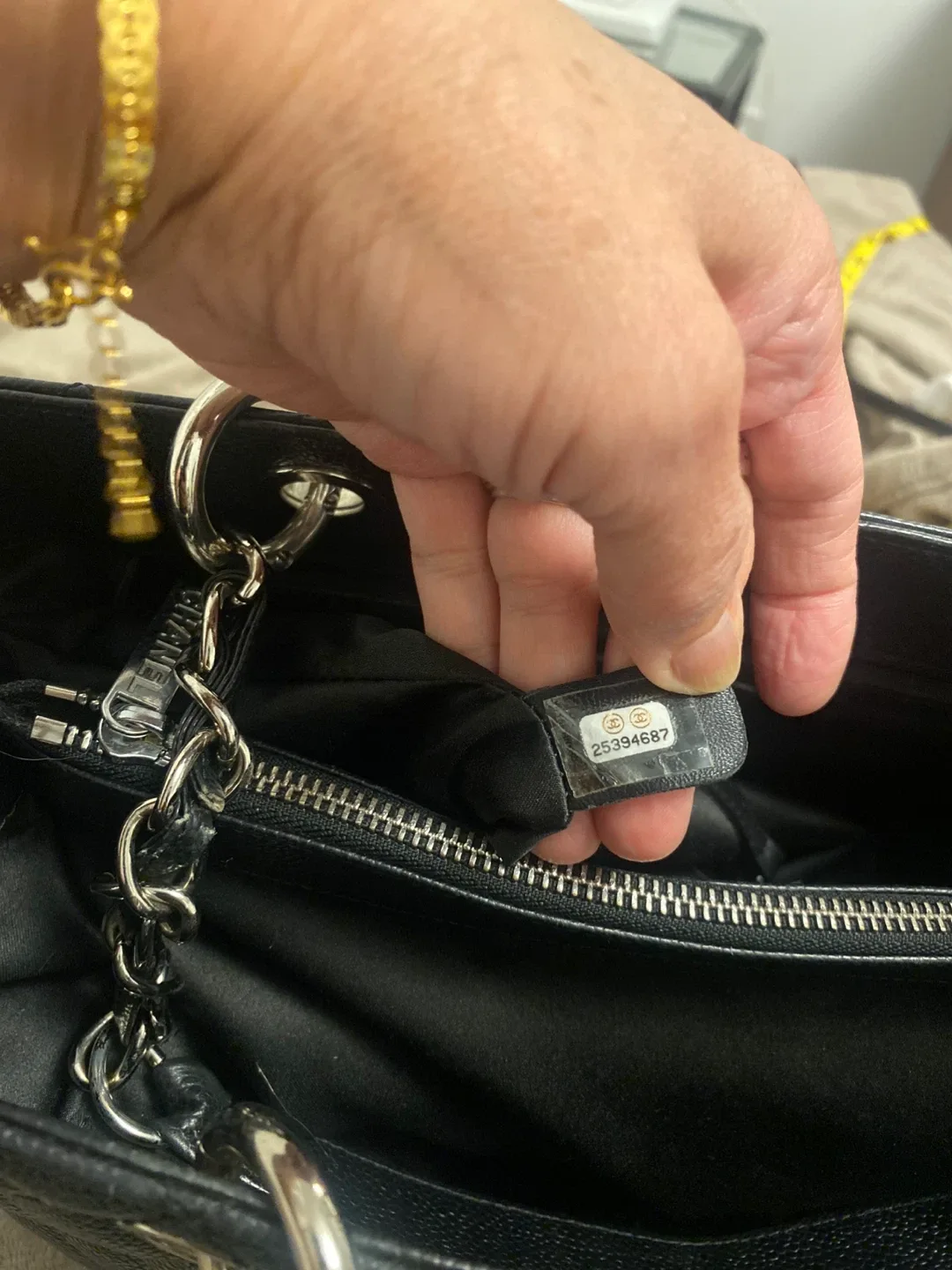 Chanel Black Quilted Tote Bag image indicator(3)