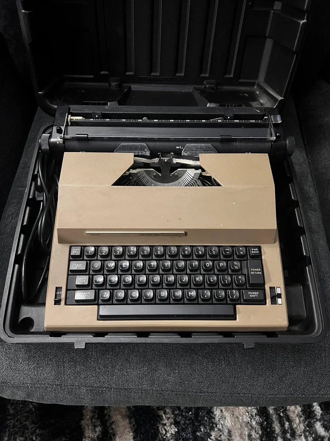 Vintage Remington Electric Typewriter image indicator(3)