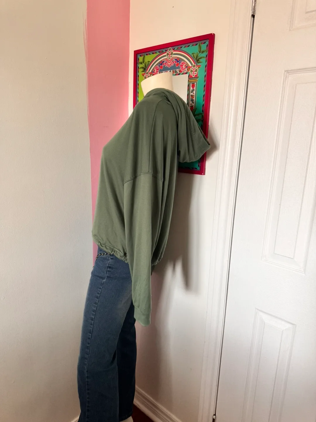 Girl’s Green Hoodie image indicator(6)